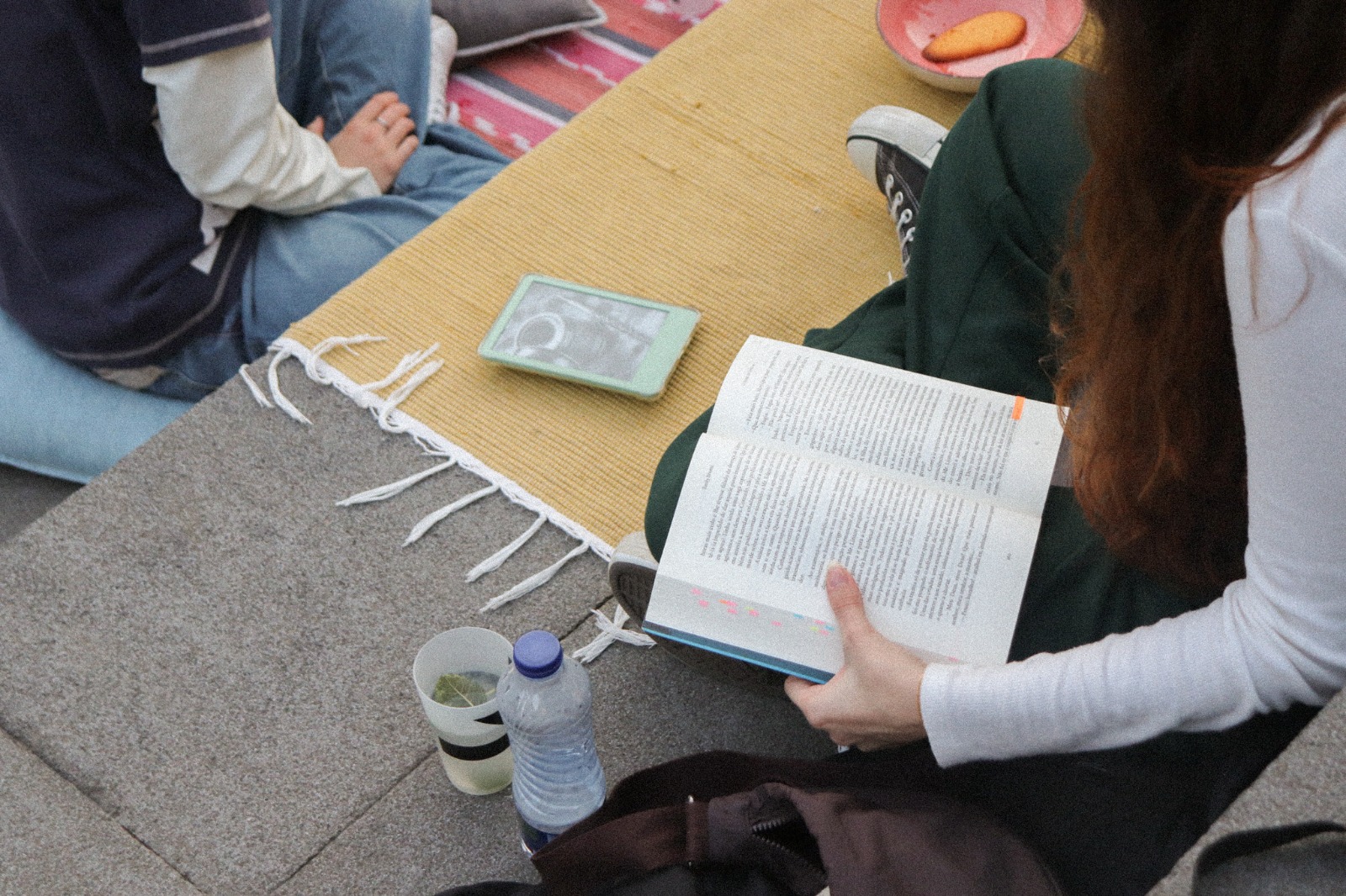 AGRA'S READING CIRCLE