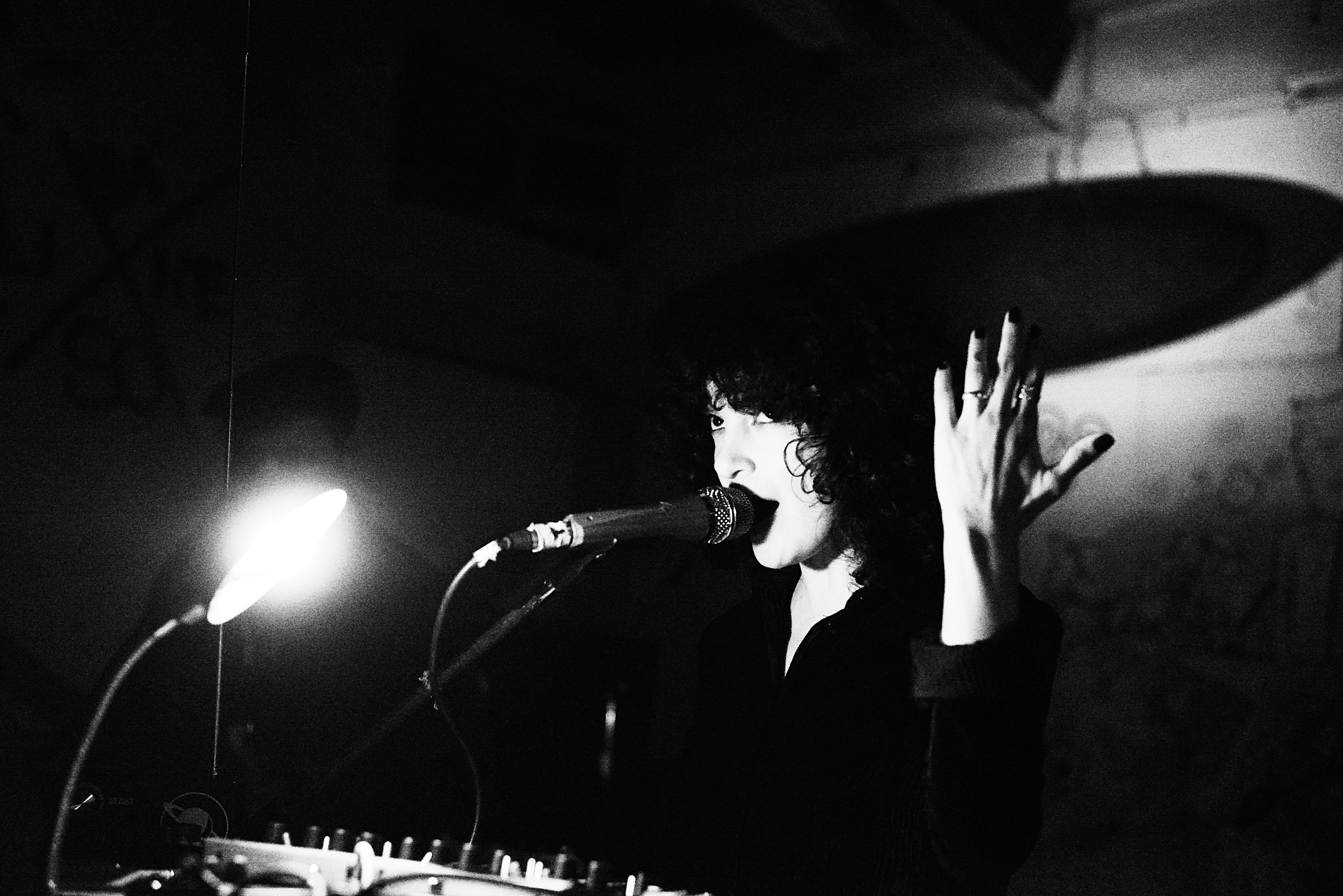 NÃO SE PASSA NADA ÀS SEGUNDAS: CARIÑO MUERTO