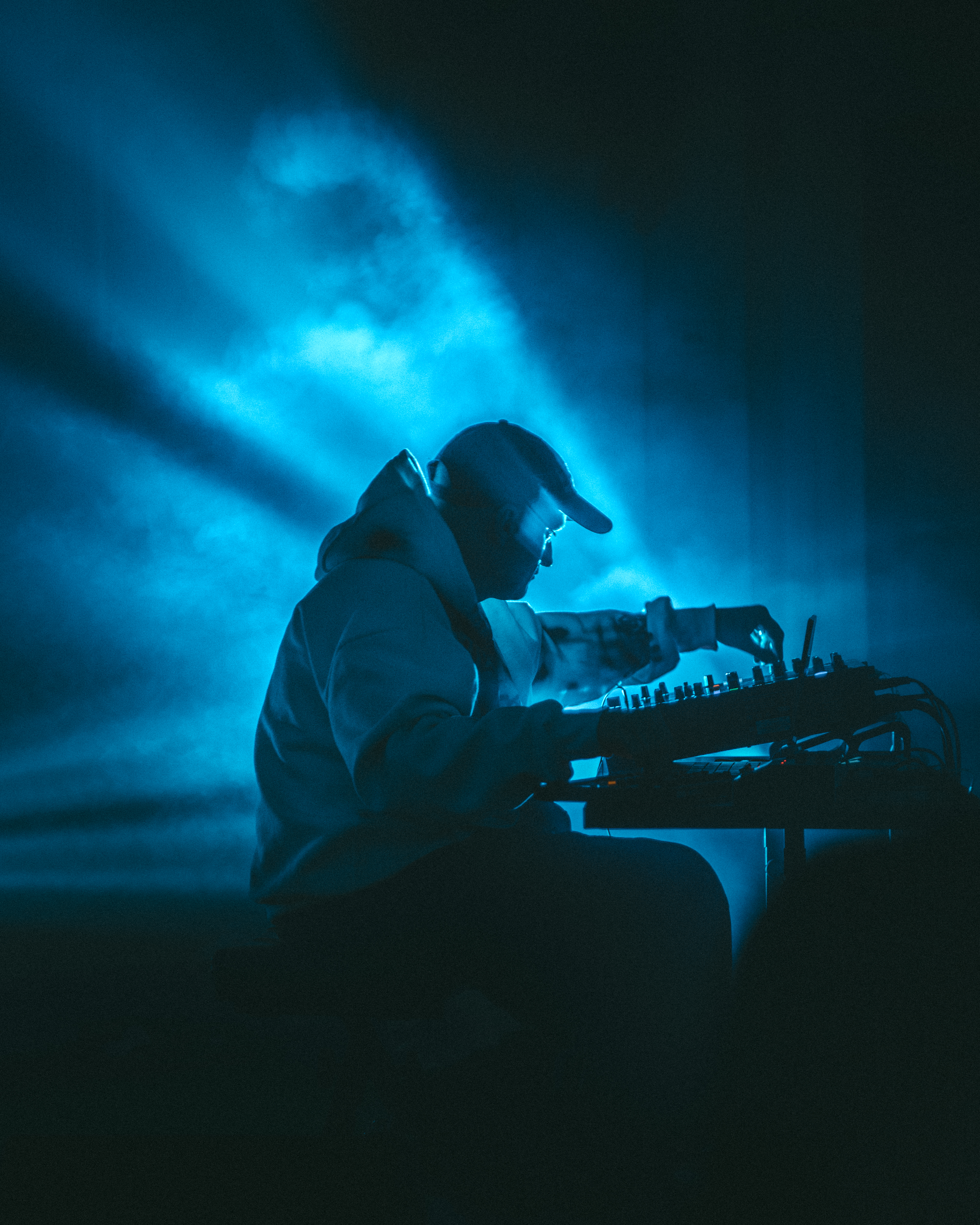 CONNA HARAWAY + AIRES